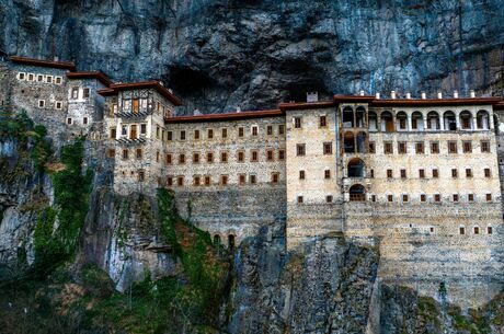 İzmir Çıkışlı Karadeniz Rüyası ve Batum Turu 5 Gece Otel Konaklaması