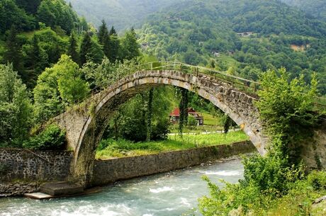 İzmir Çıkışlı Karadeniz Rüyası ve Batum Turu 5 Gece Otel Konaklaması