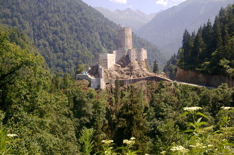 İzmir Çıkışlı Karadeniz Rüyası ve Batum Turu 5 Gece Otel Konaklaması