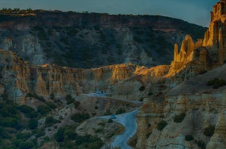 UŞAK ULUBEY KANYONU KULADOKYA (Kula Evleri)