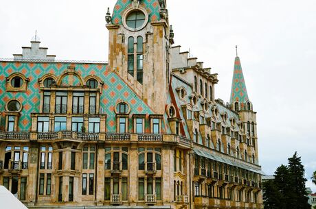 İzmir Çıkışlı Uçaklı Tiflis Ve Batum Turu 3 Gece