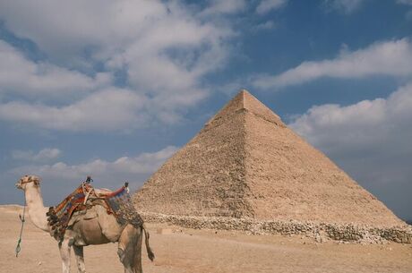 İzmir Hareketli Baştan Başa Mısır